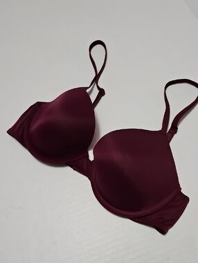 PINK Victoria's Secret Smooth T-Shirt Underwire Bra in Deep Burgundy Size 34B
